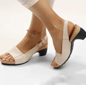 Bequeme, elegante Schuhe mit niedrigem, klobigem Absatz