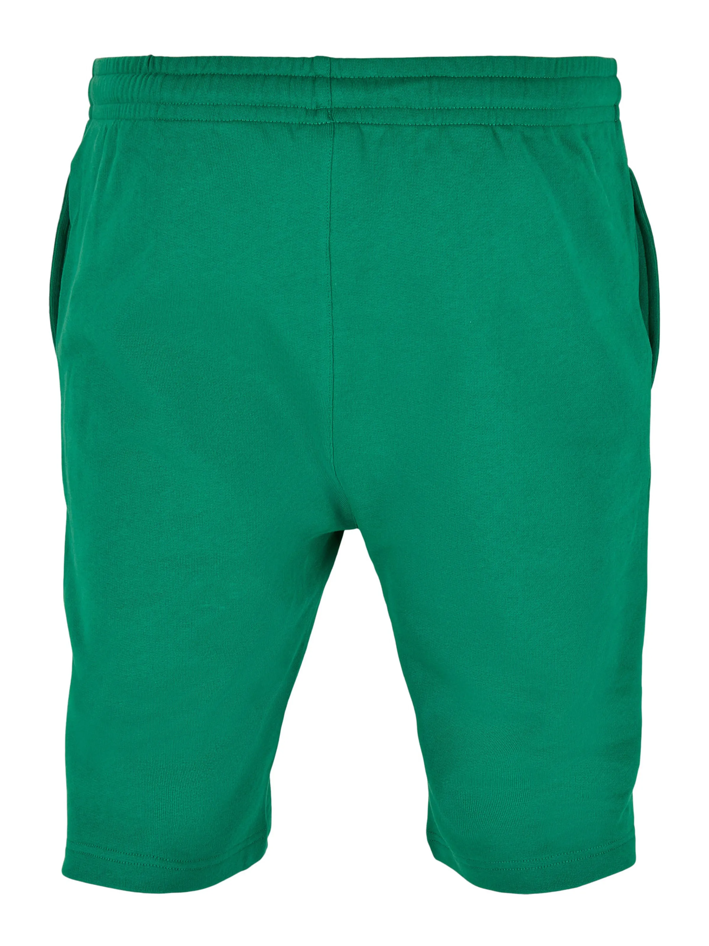 Urban Classics Regular Shorts in Grün
