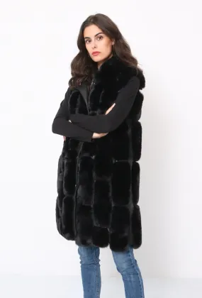 Ärmellose Kapuzenjacke aus Kunstleder und Kunstpelz